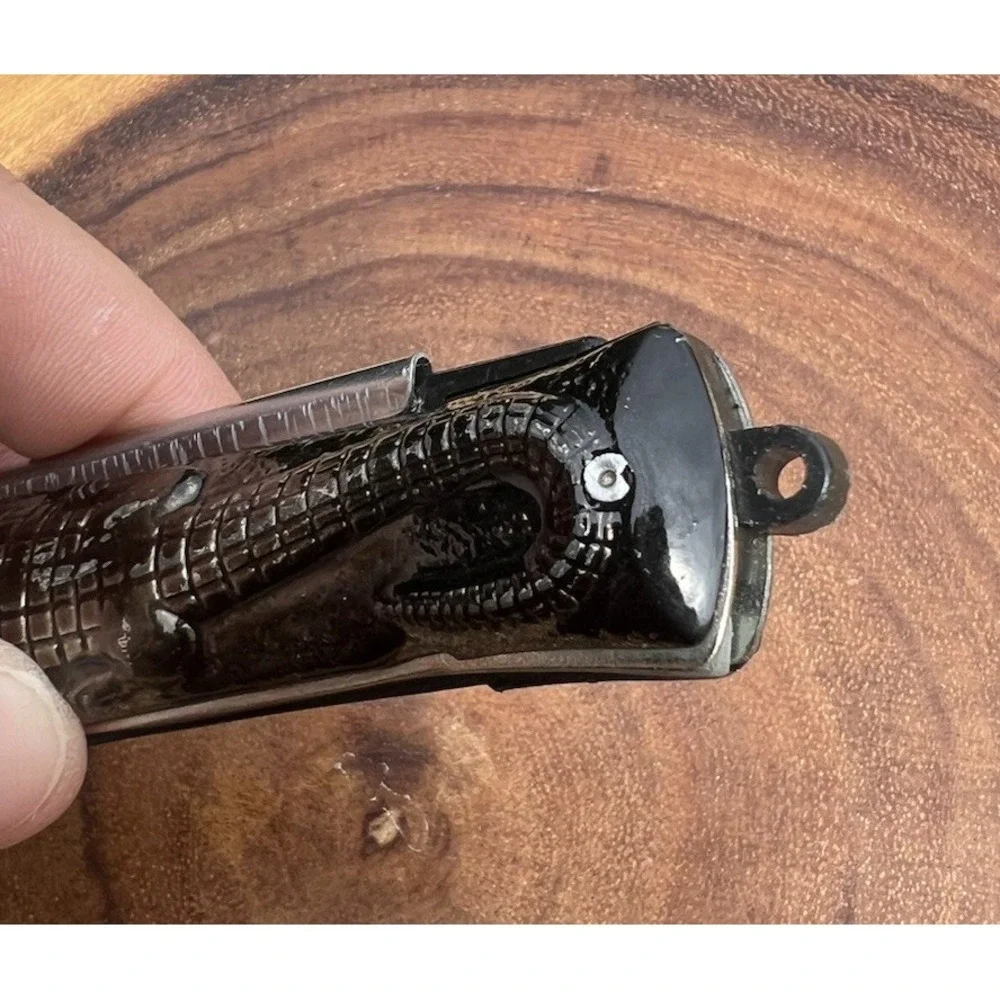 Vintage Folding Alligator Crocodile Pocket Comb 5